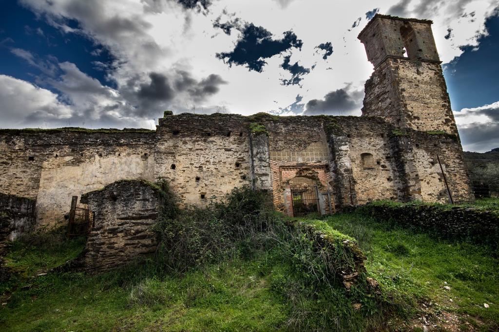 Gasthaus Los Montes Casas de Miravete Exterior foto